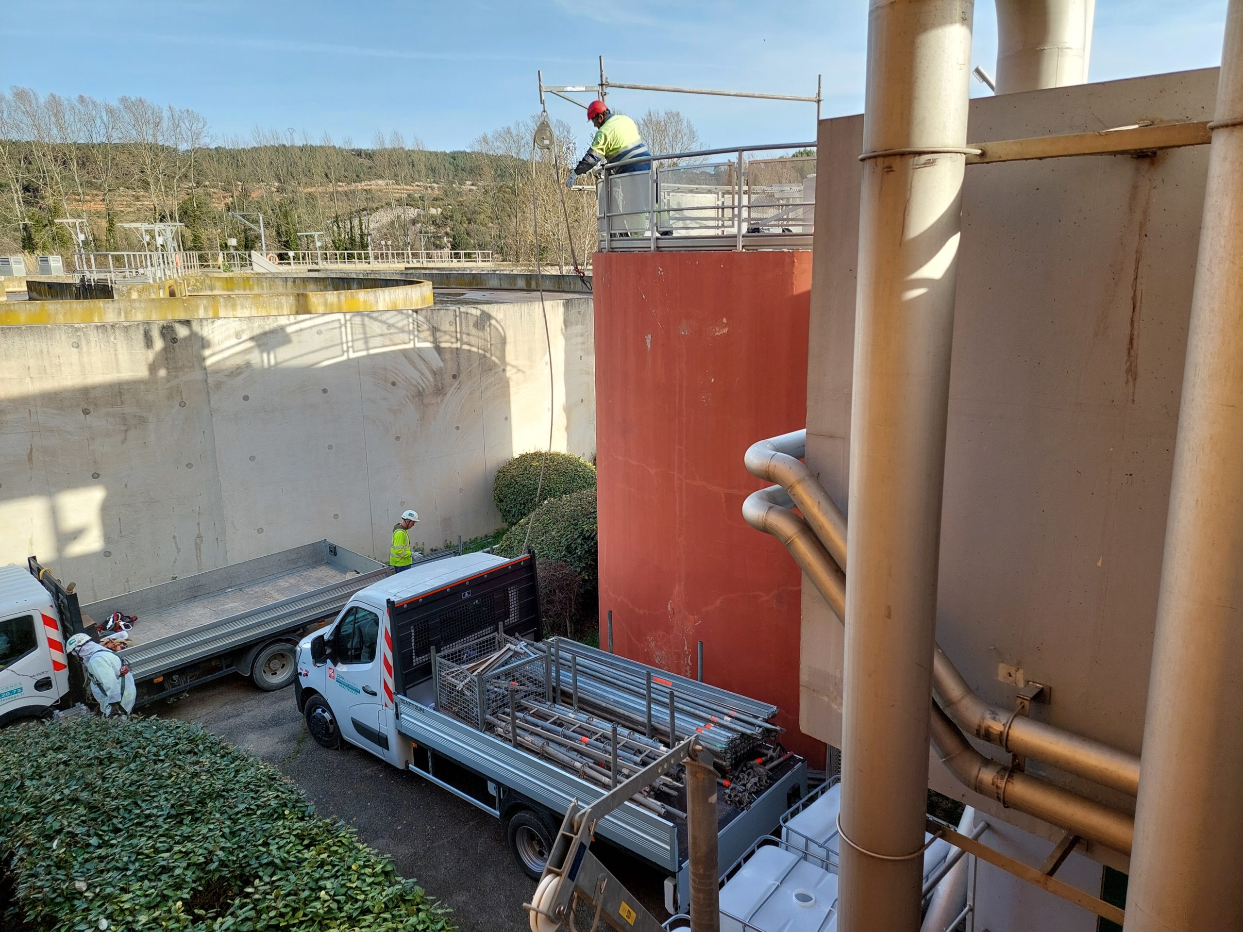 Installation échafaudages, rénovation dessableur-déshuileur, station d'épuration de Gardanne