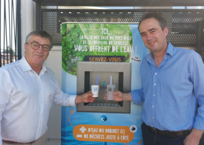 Inauguration de la première fontaine d&rsquo;eau plate et gazeuse à Venelles
